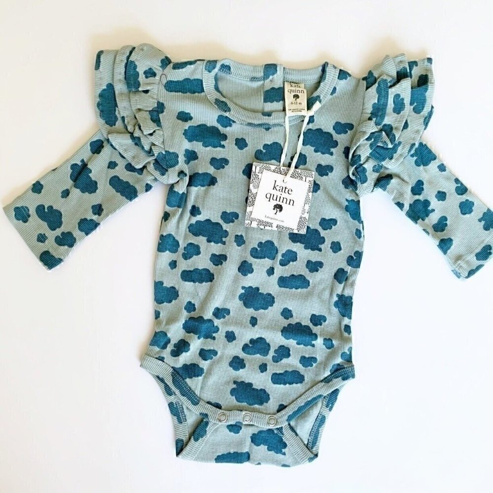Kate Quinn Organics Long Sleeve Triple Ruffle Bodysuit, Cloud Scatter, 6 12 18 M